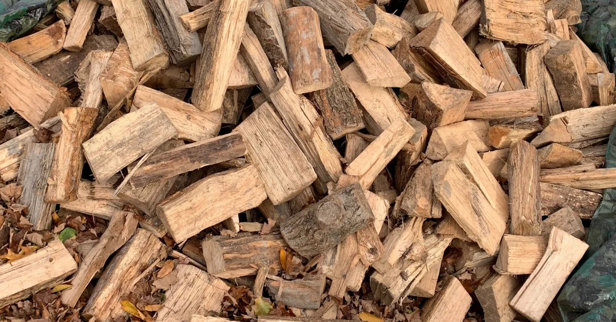 Best Wood for Fire Pit
