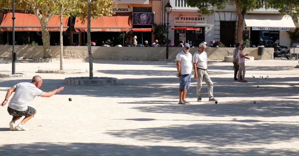 Differences Between Bocce and Pétanque